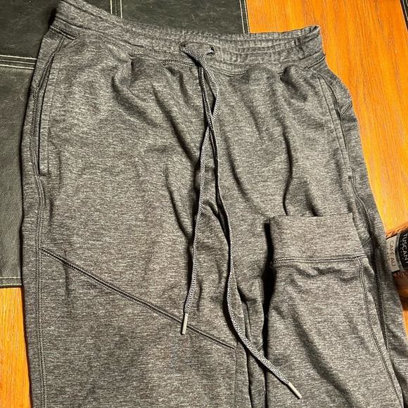 American eagle gray joggers - Picture 1 of 2
